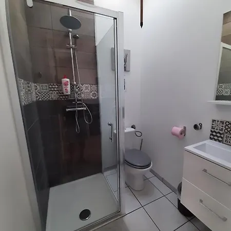 Neuf Proche Ocean Apartment